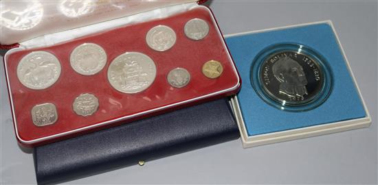 Coin sets: EEC medallic first day covers 1973, silver and bronze 250th Anniversary of the Mayflower, sundry coins etc